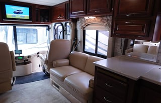 Beautiful Diesel Coach w/ Awesome Open Floor Plan w/ Perfect 5 Star Reviews Available for the Races!