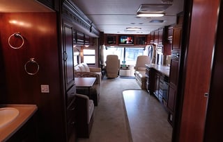 Beautiful Diesel Coach w/ Awesome Open Floor Plan w/ Perfect 5 Star Reviews Available for the Races!