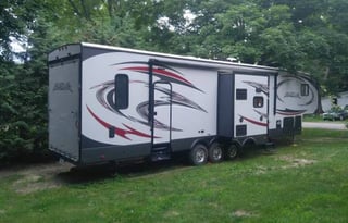 42' Toy Hauler for Rent. We deliver, setup, pickup