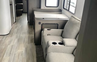 2021 Cruiser Embrace EL310