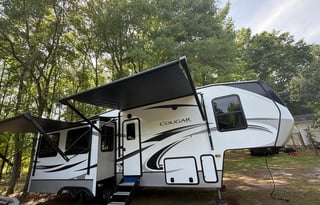 Cougar Cove 5th Wheel - No Pets Allowed