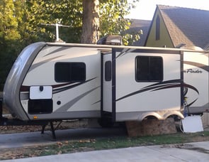 Cruiser Fun Finder F-233RBS