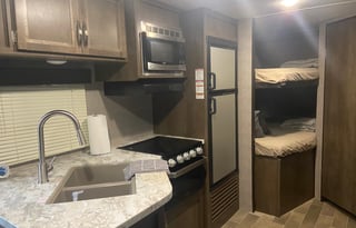 Very comfortable and fully stocked 27.5' Coleman