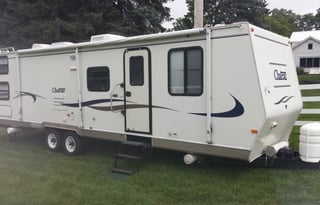 33-foot Chateau Travel Trailer w/real Queen bed. Home away from home delivered to you! Clean & safe!
