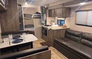 Ultimate Camping Escape 2020 KZ Escape E231BH
