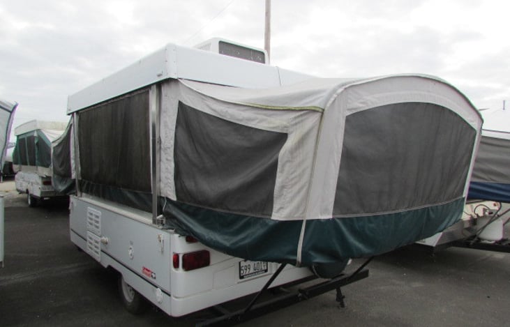Tweaker Rv Clean and comfy and not too fancy!! | RVshare