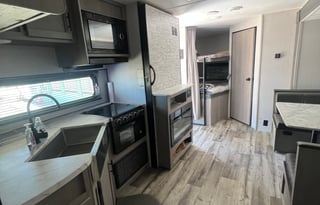 2022 Dutchmen RV Coleman Lantern Series 242BH