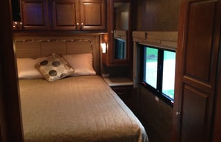 2013 Thor Palazzo Diesel Pusher Bunkhouse