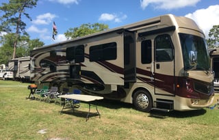 "HAPPY 40" IS A 2017 MOTORHOME