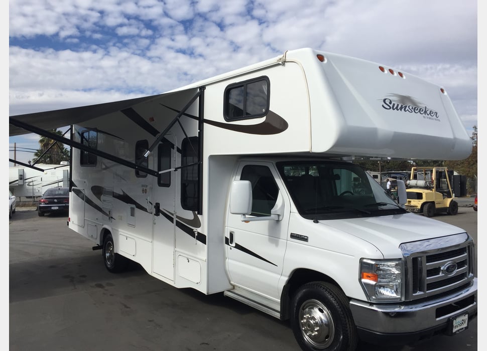 Class C Motor Home rentals in Modesto