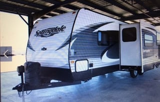 Big family camping... One week rental or longer please