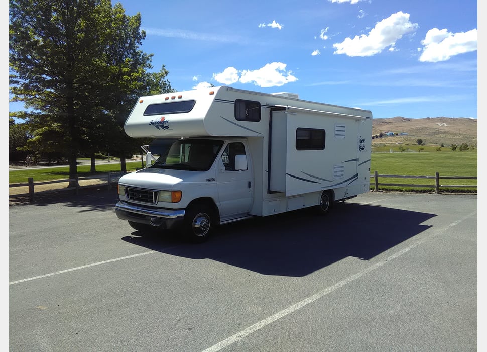 Class C Motor Home rentals in Reno