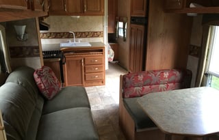 Fun Family Bunkhouse - Easy Rolling, Easy Setup