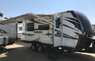 23 foot keystone outback