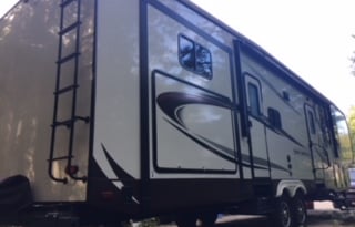 2016 Sierra 28RLS - BLUE MOON NIGHTS