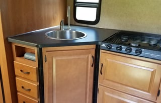 NEW FOR RENT 2015 THOR MAJESTIC