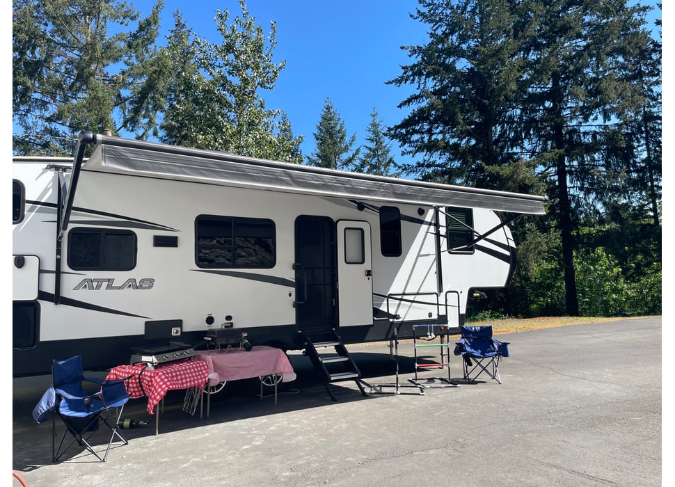 Fifth Wheel rentals in Terrebonne