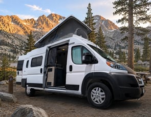 Winnebago Solis 59P