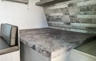 Unplug with loved ones-Can Deliver-Pet Friendly