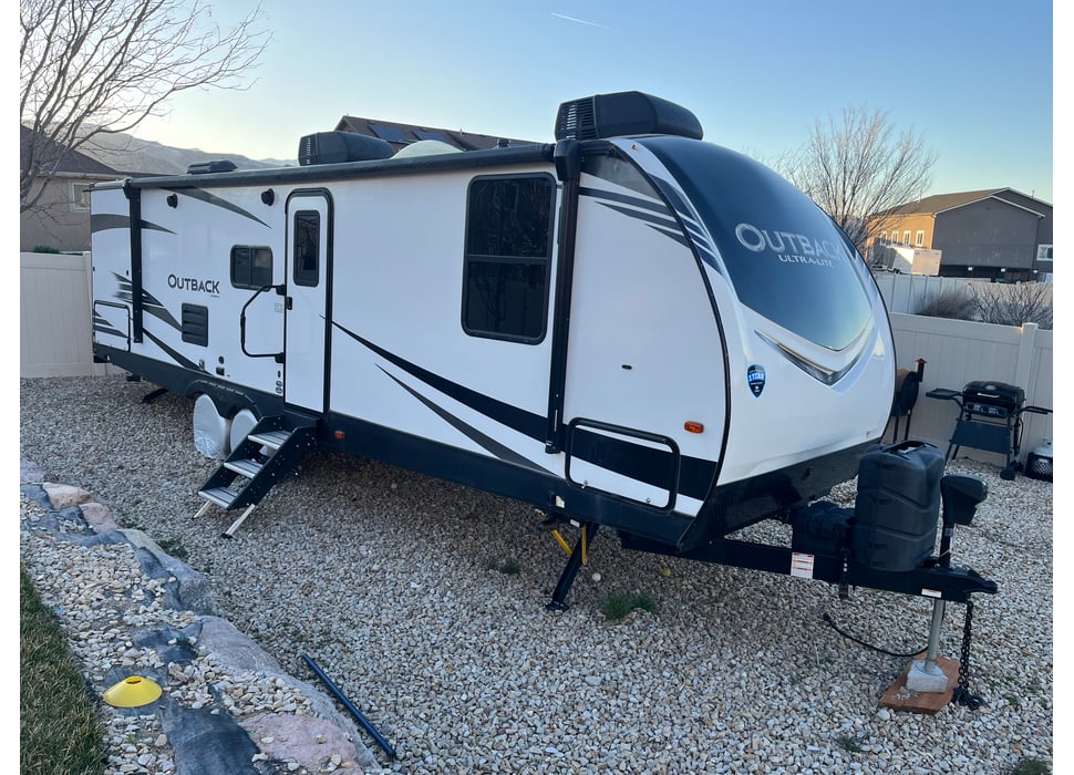 Travel Trailer rentals in Magna