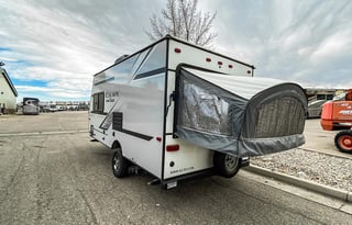 2017 KZ Escape Kid Approved Pet Friendly Lightweight Expandable RV Rental