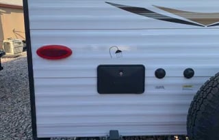 Family approved 1/2-ton towable Jayco w/bunks