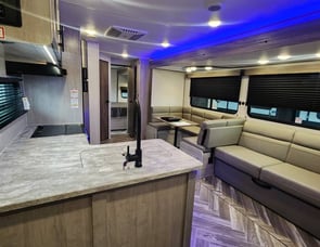 CrossRoads RV Volante VL32FB