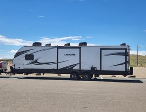 Prime Time RV LaCrosse 3380IB