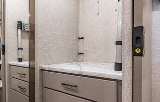 2022 Thor Motor Coach Hurricane 31C