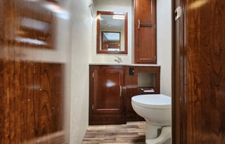 Glamping Fun: Mirada 35BH Class A w/ 2 Bathrooms