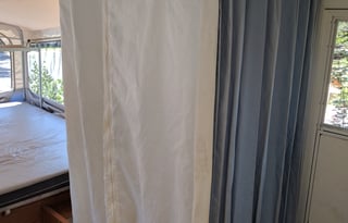 Huge Pop-up with EXTRAS (off-grid-ready)