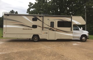 2016 Family Fun in Winnifred the Minnie Winnie!!!!