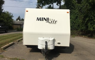 Small camper for couples or family of 4.