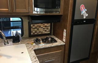 2016 Prime Time Fury 2910 TOY HAULER