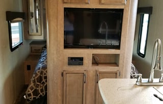 2017 Launch Grand Touring 299BHS