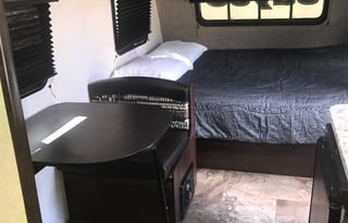 AGA 4 -	2018 Jayco Jay Flight 174BH