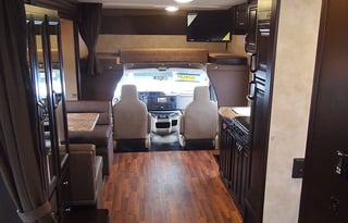 Brand New and easy to drive - Rosanante!