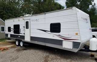 2009 Gulf Stream Kingsport 295 QB LE Trailer