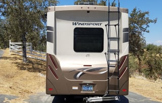 Class A - 2016 Windsport 29M - has everything