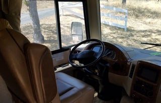 Class A - 2016 Windsport 29M - has everything