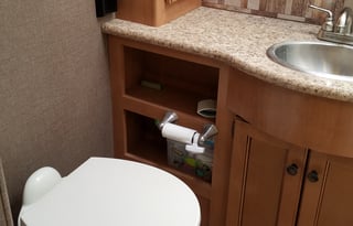 Class A - 2016 Windsport 29M - has everything