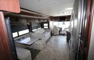 Holiday Rambler Vacationer "Holly" [MI] w/ MBA ins