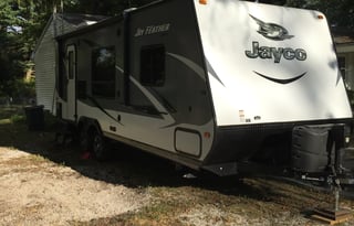 2016. Jayco jay feather 22 ft long