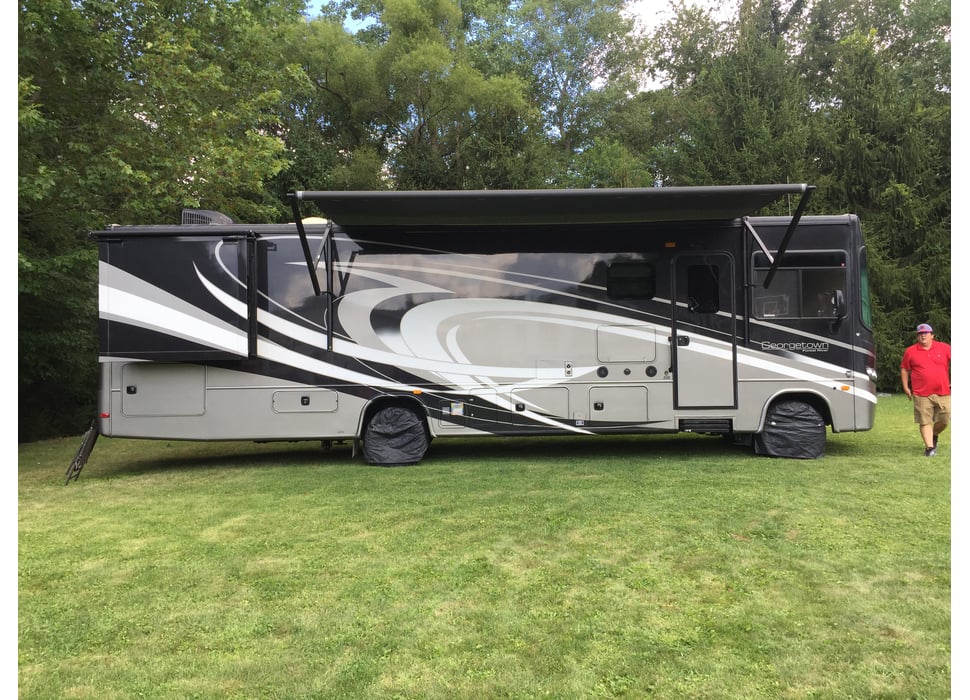 Class A Motor Home rentals in Sharpsville