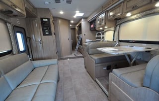 2018 Thor Chateau 31E Bunkhouse
