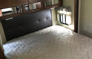 2017 KEYSTONE OUTBACK 324CG