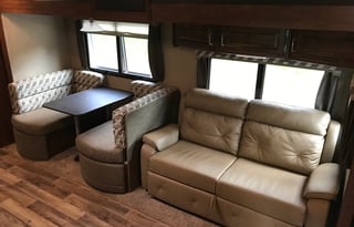 2017 KEYSTONE OUTBACK 324CG