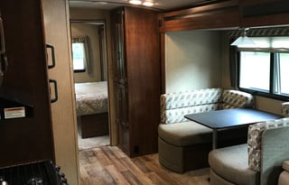 2017 KEYSTONE OUTBACK 324CG