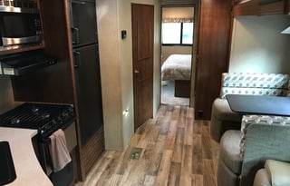 2017 KEYSTONE OUTBACK 324CG