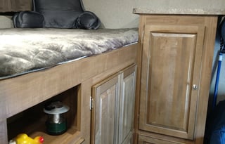 2017 with 2 sliders and outdoor kitchen